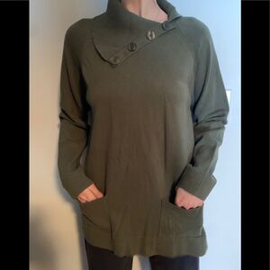 Ellen Tracy olive asymmetrical collar sweater, long-sleeved, front pockets, L